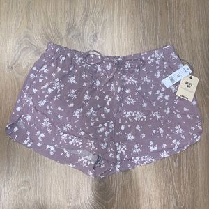 ✨GARAGE FLORAL FLOWY SHORTS